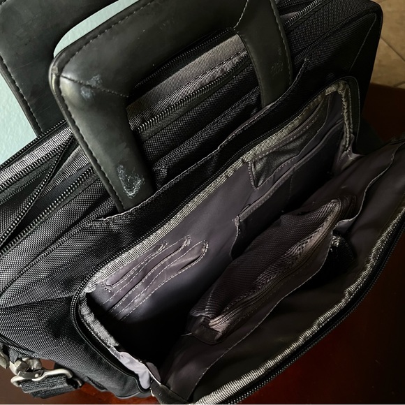 DELL BRIEFCASE - Picture 3 of 12